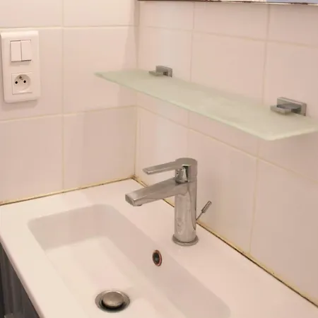 Cute Flat In Montmartre Appartement Parijs